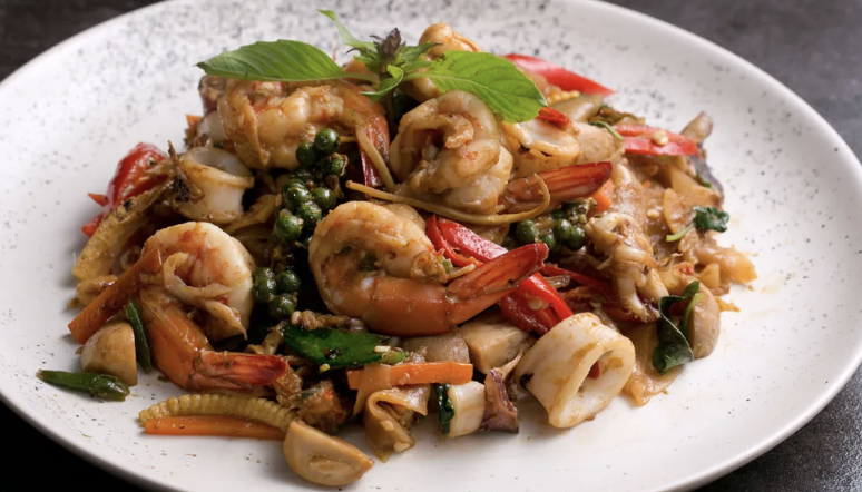 (LN) Aussie noodles with Vegies (Available on 11:00 am - 2 pm Mon-Fri only)