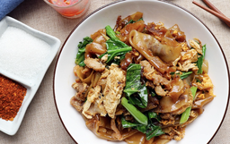 (LN) Sweet Noodles (Pad see eiw) (Available on 11:00 am - 2 pm Mon-Fri only)